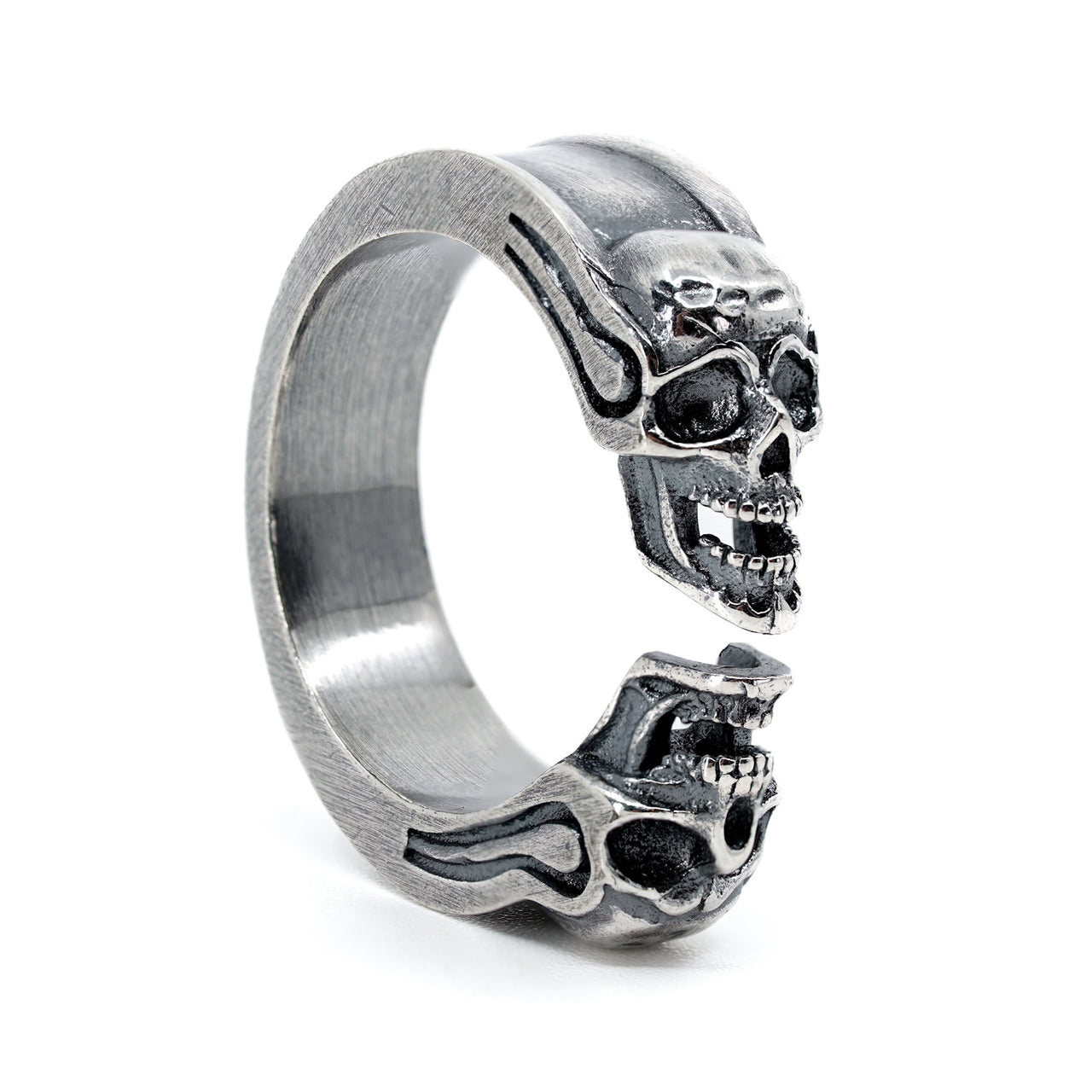 Gothic Skull ring in 925 Sterling Silver by Black Feather Design