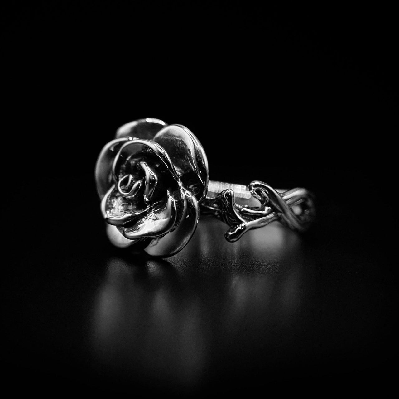 925 Sterling Silver Enchanted Rose Ring - Black Feather Design