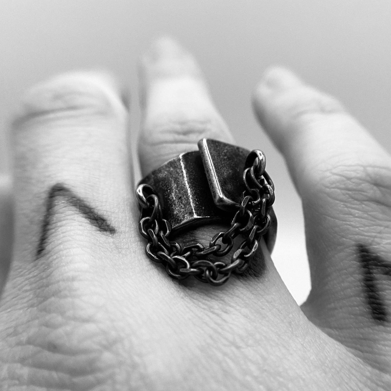 Punk Industrial Chain Ring - Black Feather Design