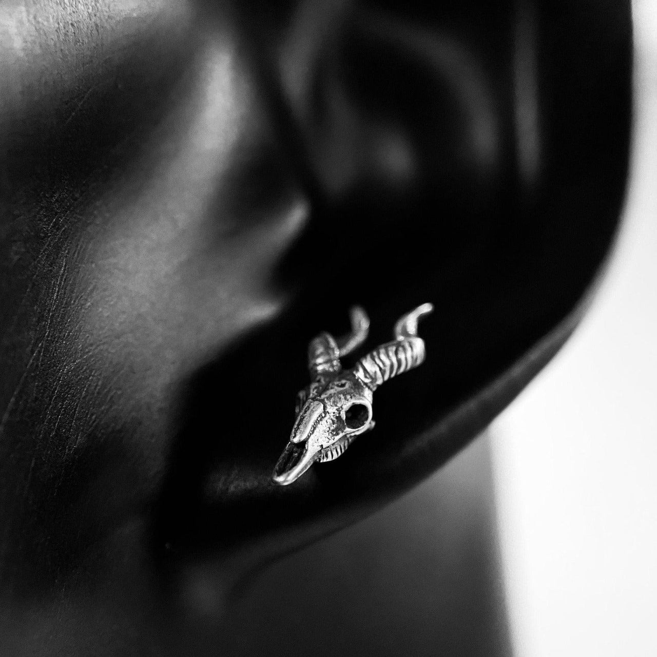 925 Sterling Silver Kudo antelope stud earrings