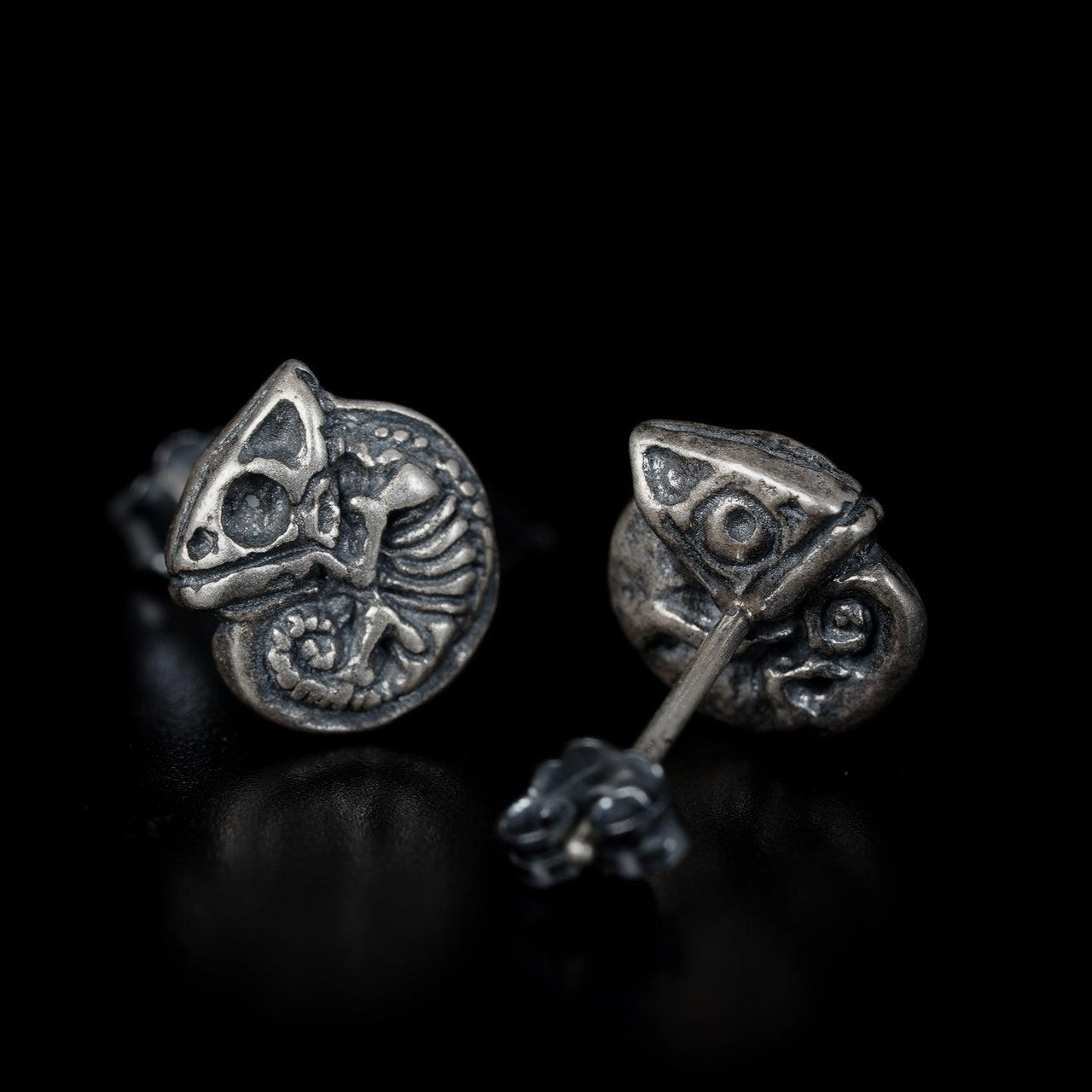 Sterling silver chameleon stud earrings - Black Feather Design